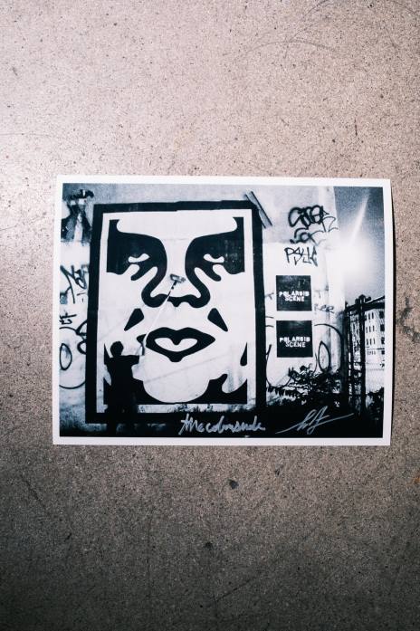 άσπρο αξεσουάρ 686F1059 OBEY the cobrasnake: y2k archive book, print & t-shirt pack άνδρες